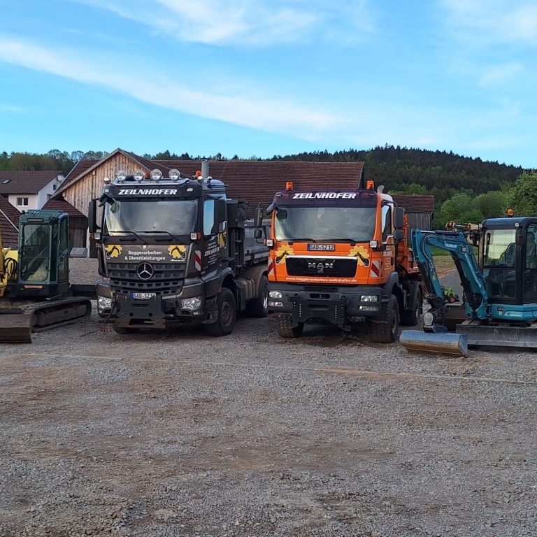 Ein orangefarbener Unimog